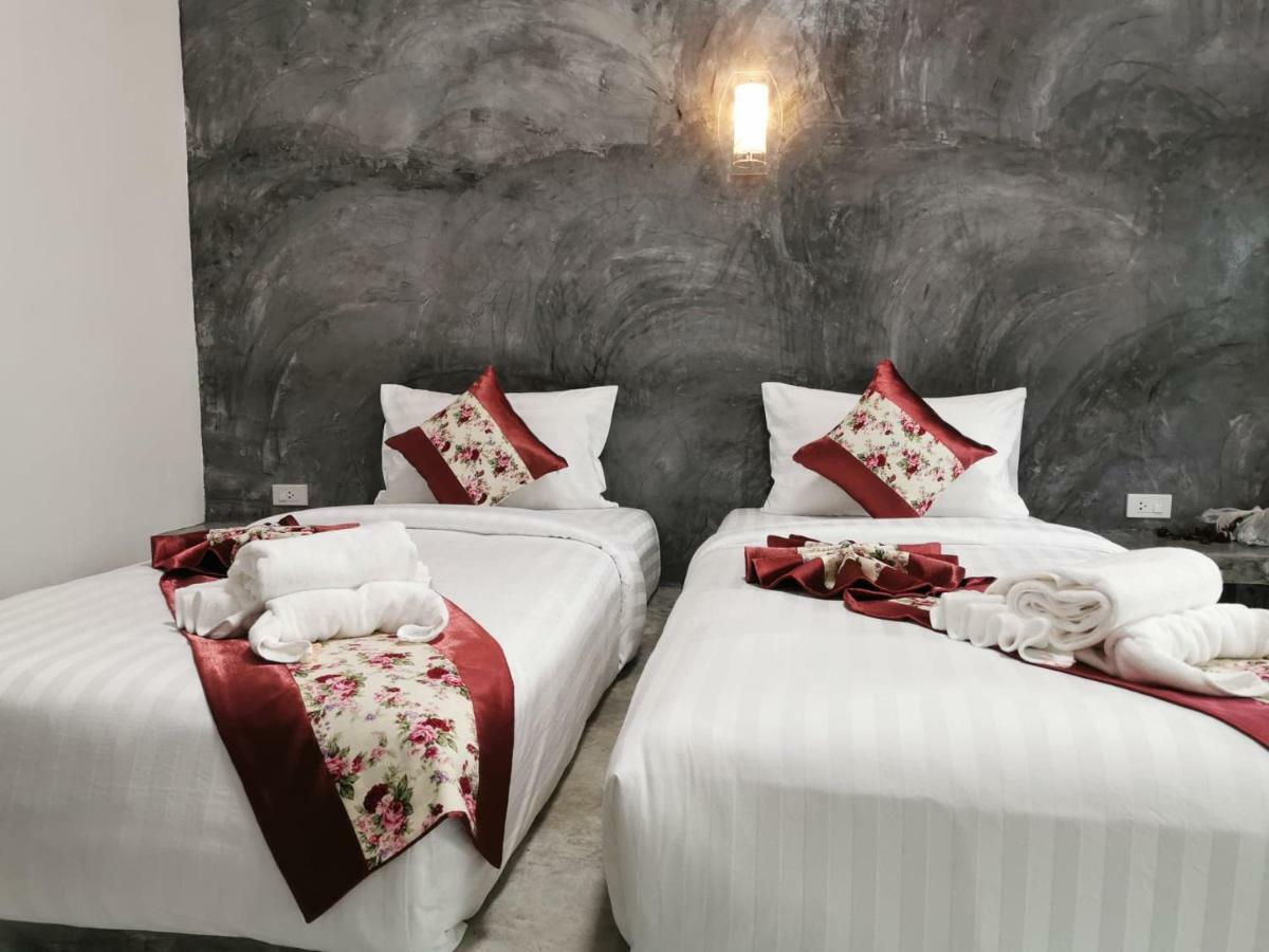 Laila​ Place Hotel Ko Lanta Kültér fotó