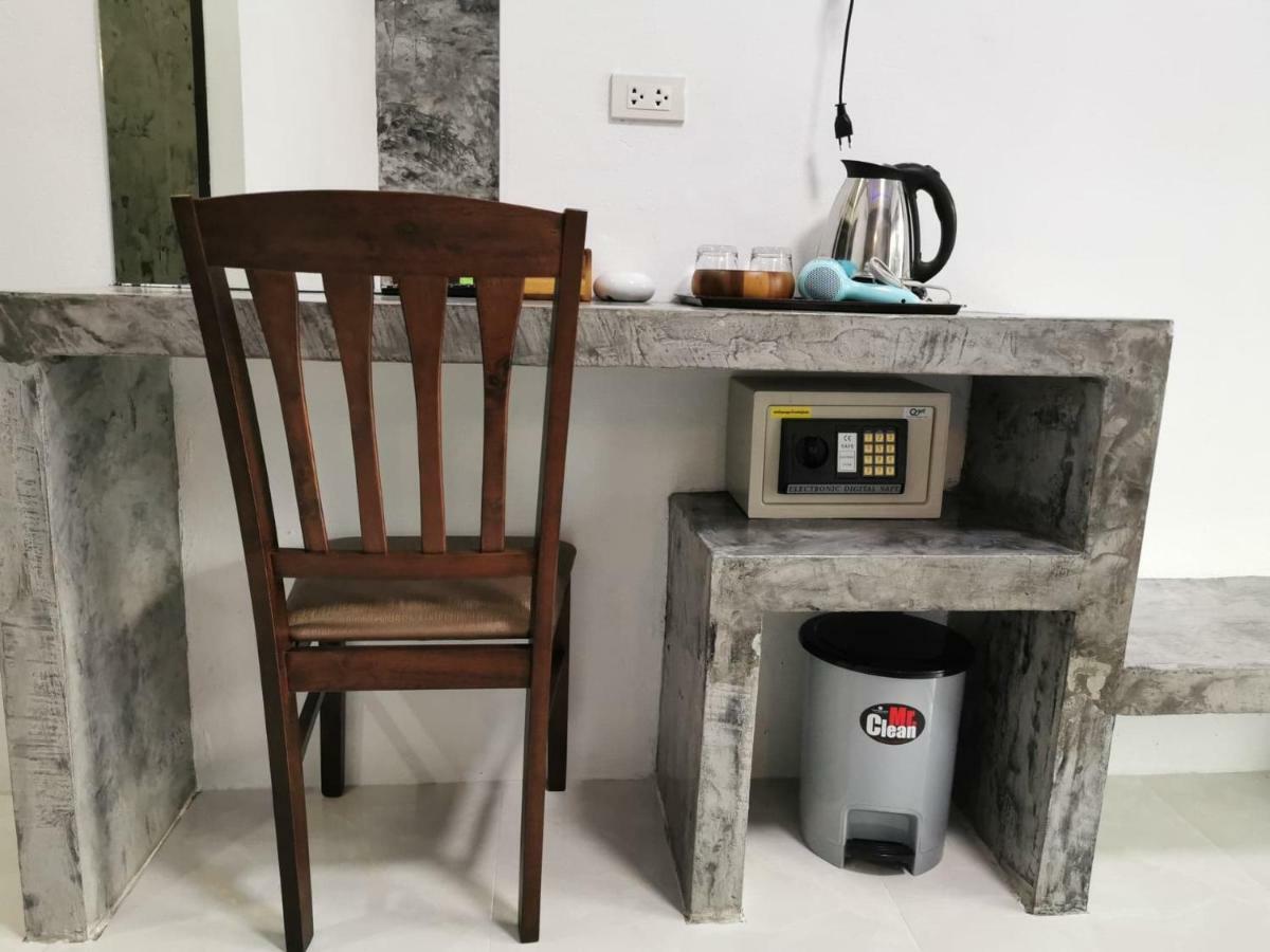 Laila​ Place Hotel Ko Lanta Kültér fotó
