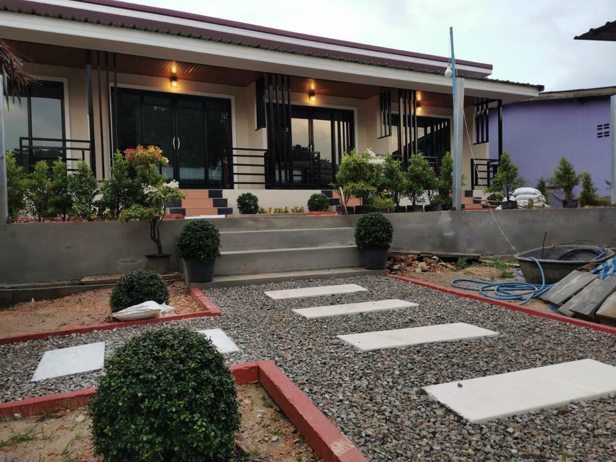 Laila​ Place Hotel Ko Lanta Kültér fotó
